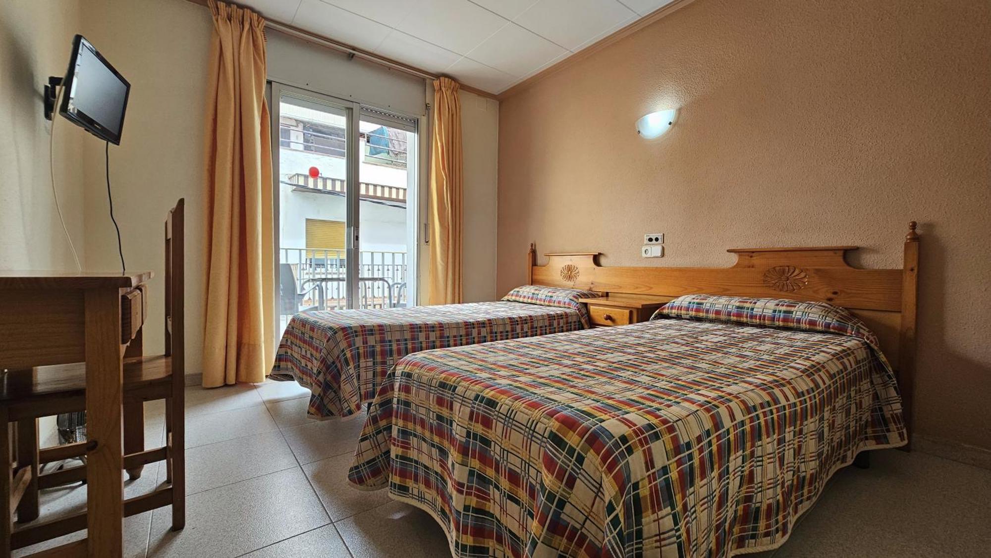 Hostal Los Manos Бланес Екстер'єр фото