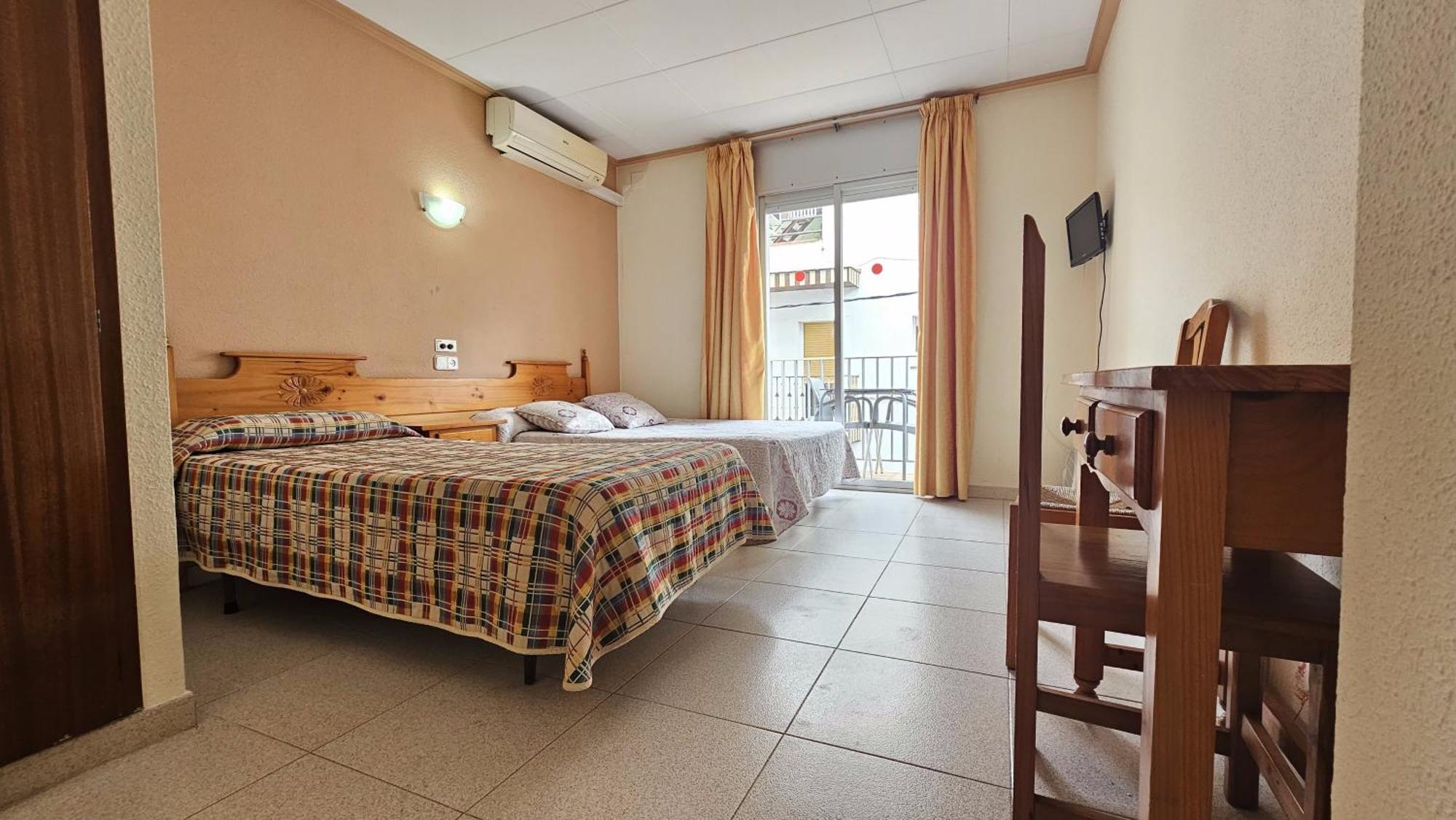 Hostal Los Manos Бланес Екстер'єр фото